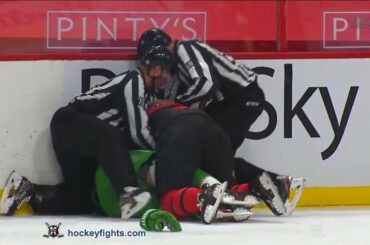 Zach Bogosian vs Austin Watson Mar 14, 2021