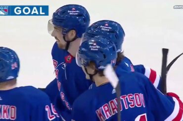 Vitaly Kravtsov sets up Trouba's goal vs Hurricanes (3 jan 2023)