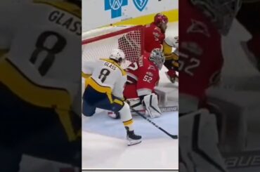 Cody Glass with a goal. #goal #nhl #shorts #youtubeshorts  #nhlhockey #nhlshorts #nashvillepredators