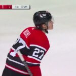 Lukas Reichel goes between his legs for his first NHL goal