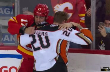 Milan Lucic drop the gloves with Nicolas Deslauriers