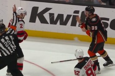 Brendan Smith And Sam Carrick Drop The Gloves