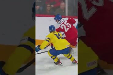 JIRI KULICH BRINGS CZECHIA TO THE GOLD MEDAL GAME 🥇