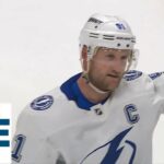 Gotta See It: Lightning Empty Bench To Celebrate Career Goal No. 500 For Steven Stamkos