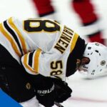 Senators' Borowiecki lands vicious elbow to Vaakanainen's face