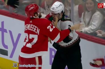 Jack McBain vs Michael Rasmussen Nov 25, 2022