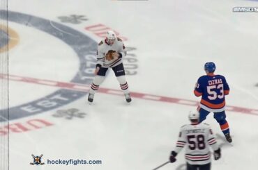 Reese Johnson vs Casey Cizikas Dec 4, 2022