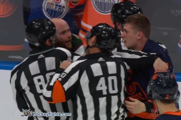 Zack Kassian vs Klim Kostin Dec 7, 2022