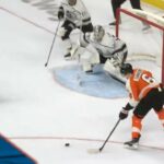 Los Angeles Kings at Philadelphia Flyers | FULL Overtime Highlights - January 24, 2023