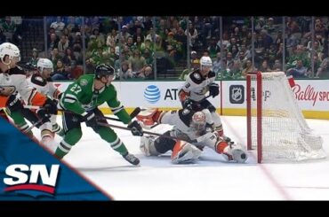 Ducks' John Gibson Makes Series Of Spectacular Saves Point Blank vs. Stars