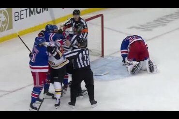 Igor Shesterkin shaken up after getting knocked down by Craig Smith