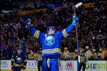 Players THIS BIG Shouldn't Score Like THIS! 😮 #letsgobuffalo #shorts