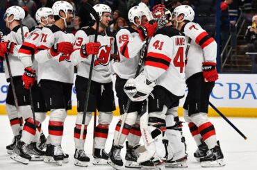 Devils win in the final seconds!