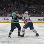 Dylan Holloway vs Vince Dunn Dec 30, 2022