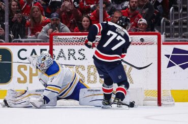 Kuznetsov, Oshie, bring the style in the shootout! 😎