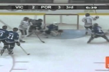 Chase De Leo 1G 1A vs Royals [Jan 28 2015]