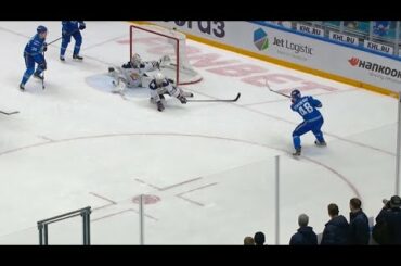 Olkinuora gloves Starchenko shot tremendously