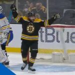 Craig Smith Finishes Beautiful Tic-Tac-Toe Passing Play