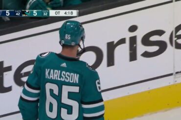 Daniil Tarasov stops Erik Karlsson from Sharks in OT with a helmet save (14 mar 2023)