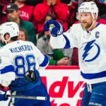 Dave Mishkin calls Lightning vs Hurricanes highlights (3/28/2023)