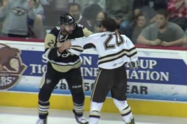 Liam O'Brien vs. Tom Sestito - May 11, 2016 -  Hershey Bears and Wilkes Barre/Scranton Penguins