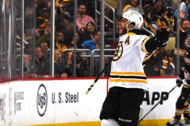 Three helpings of 🍝! It's a Pastrnak hat trick! 🎩🎩🎩