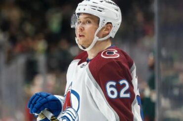 Artturi Lehkonen Out with Broken Finger