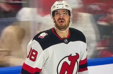 Devils Kevin Bahl rips one in! Assisted by Hughes!