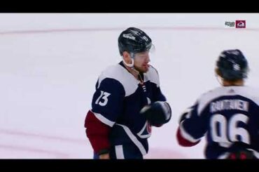 Valeri Nichushkin scores goal vs Stars (1 apr 2023)