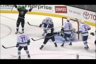 Simon Gagne assist on Jeff Carter's goal against the Canucks 1/28/2013