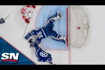 Maple Leafs' Ilya Samsonov Stretches Out To Make Spectacular Weak-Side Glove Save