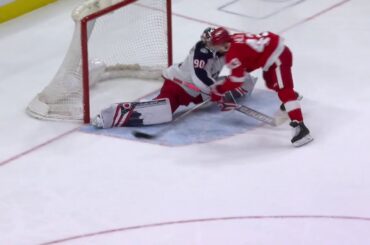Elvis Merzļikins Breakaway Save on Darren Helm vs. Red Wings (Mar. 29, 2021)