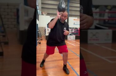 The Peekaboo Slip Bag - improve your skills! 🥊