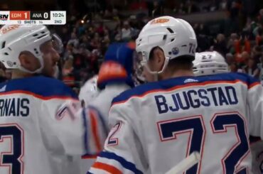 Klim Kostin's sweet goal vs Ducks in 100th NHL game (5 apr 2023)