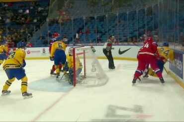 Oroväckande bilder - Lias Andersson klev av skadad mot Ryssland - TV4 Sport