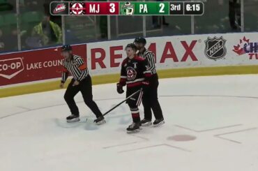 Ryder Korczak hit Landon Kosior after icing