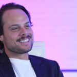 Auston Matthews goes head-to-head with Nasher in NHL23