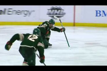 Kirill Kaprizov scores for the first time after injury, his 40th goal of the season (11 apr 2023)