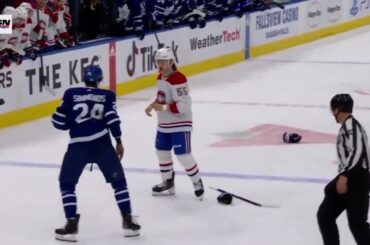 Wayne Simmonds vs Michael Pezzetta Apr 8, 2023