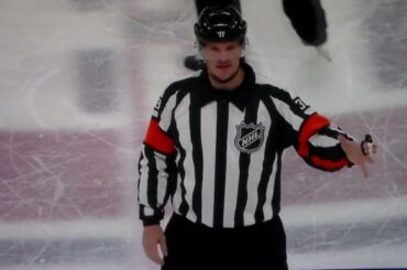 NHL hockey fight - Arber Xhekaj(Canadiens) vs. Vincent Desharnais(Oilers)