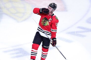 Chicago says goodbye to their Captain ❤️ 🖤