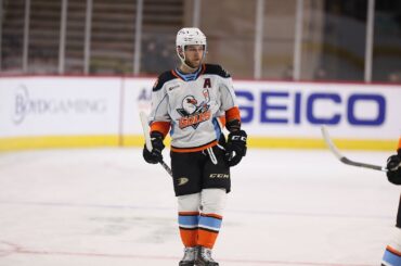 Gulls Postgame - Chase De Leo