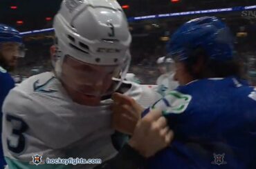 William Borgen vs Ethan Bear Apr 4, 2023