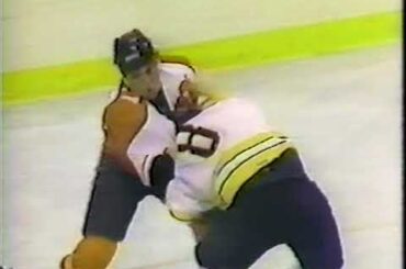 Rick Tocchet vs Cam Neely - Dec 6, 1986