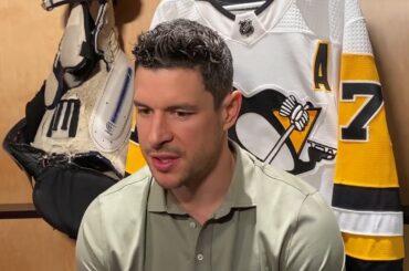 Sidney Crosby at Penguins locker cleanout day
