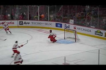 Carolina Hurricanes goalie Frederik Andersen warms up 3/7/22