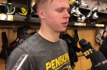 Olli Maatta Talks Confidence, Win Streak After Shutout of Jets | Pens Locker Room