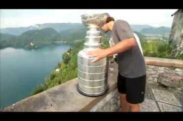 Anze Kopitar brings the Stanley Cup to Slovenia!