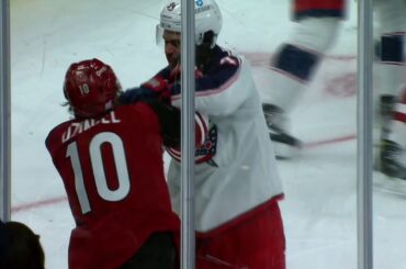 Cole Sillinger vs. Ryan Dzingel Fight (Nov. 18, 2021)