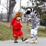 J & Berni, che sfida al parco! - A walk in the park with J and Berni